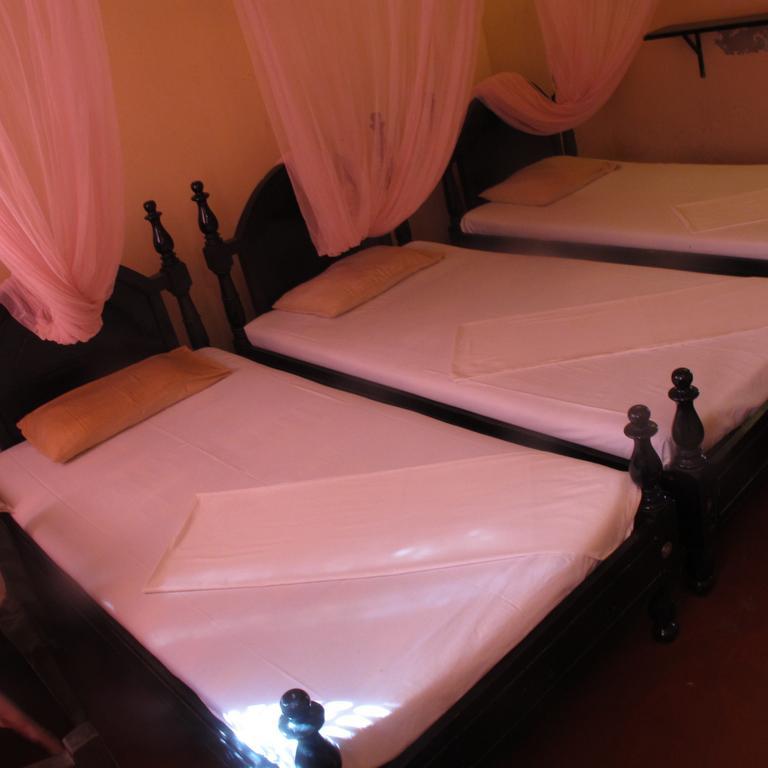 Shahira Hotel 닐라벨리 객실 사진